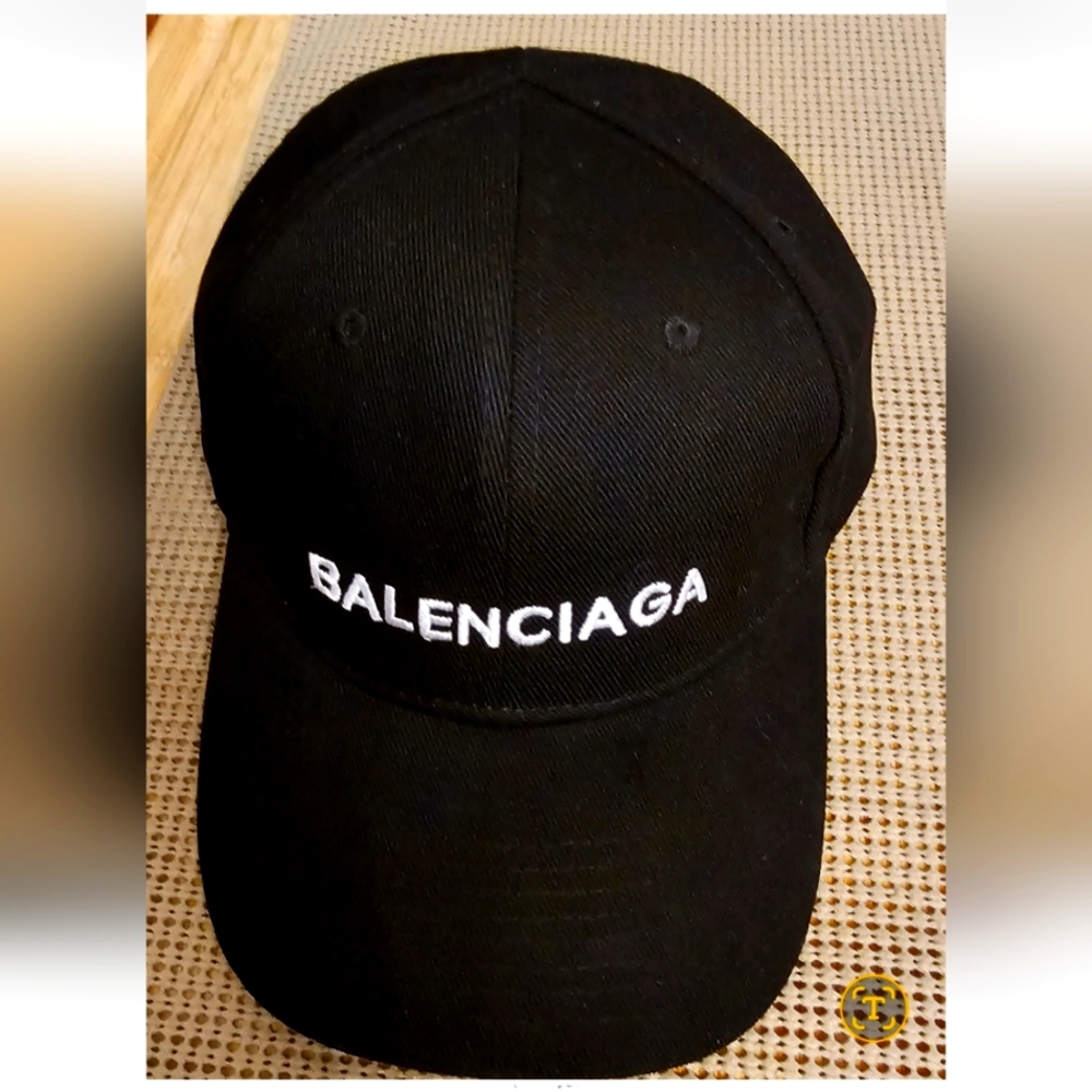 Balenciaga logo cap